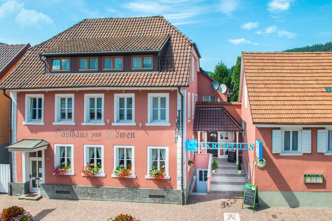 Gasthaus Zum Loewen - Restaurant Akropolis ハウザッハ エクステリア 写真